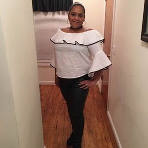 Meet your Posher, Frances